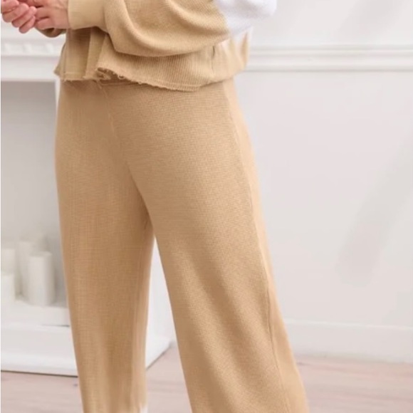 CHRLDR lounge set - Picture 4 of 10